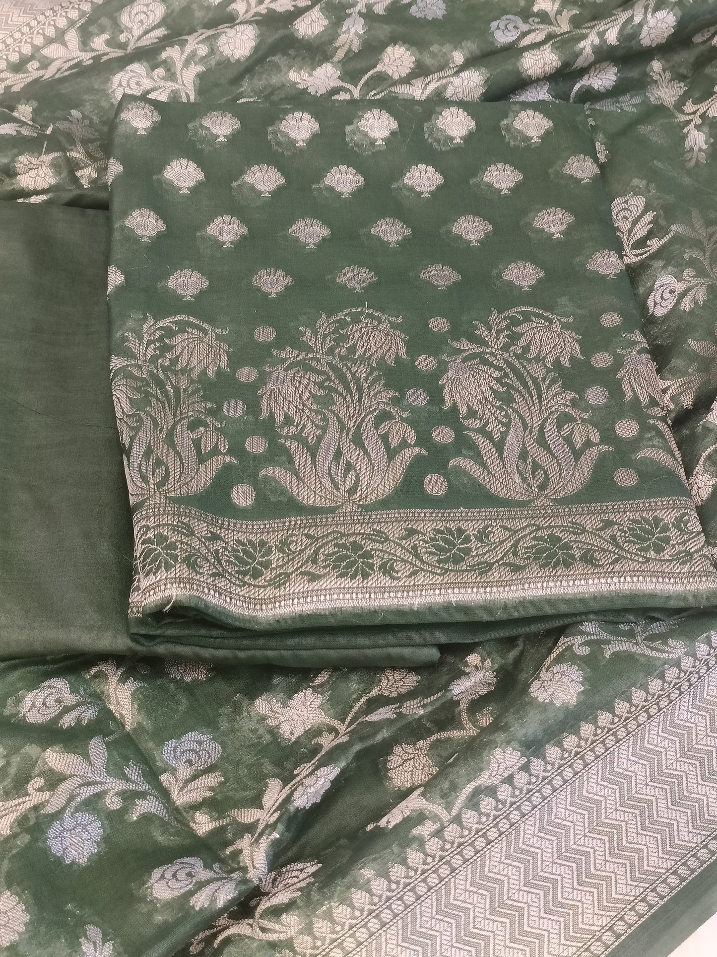 Darkgreen Cotton Dyable Alfi Zari Booti Banarasi Suit with Floral Zari Jaal Banarasi Suit 13SHL_DAS7