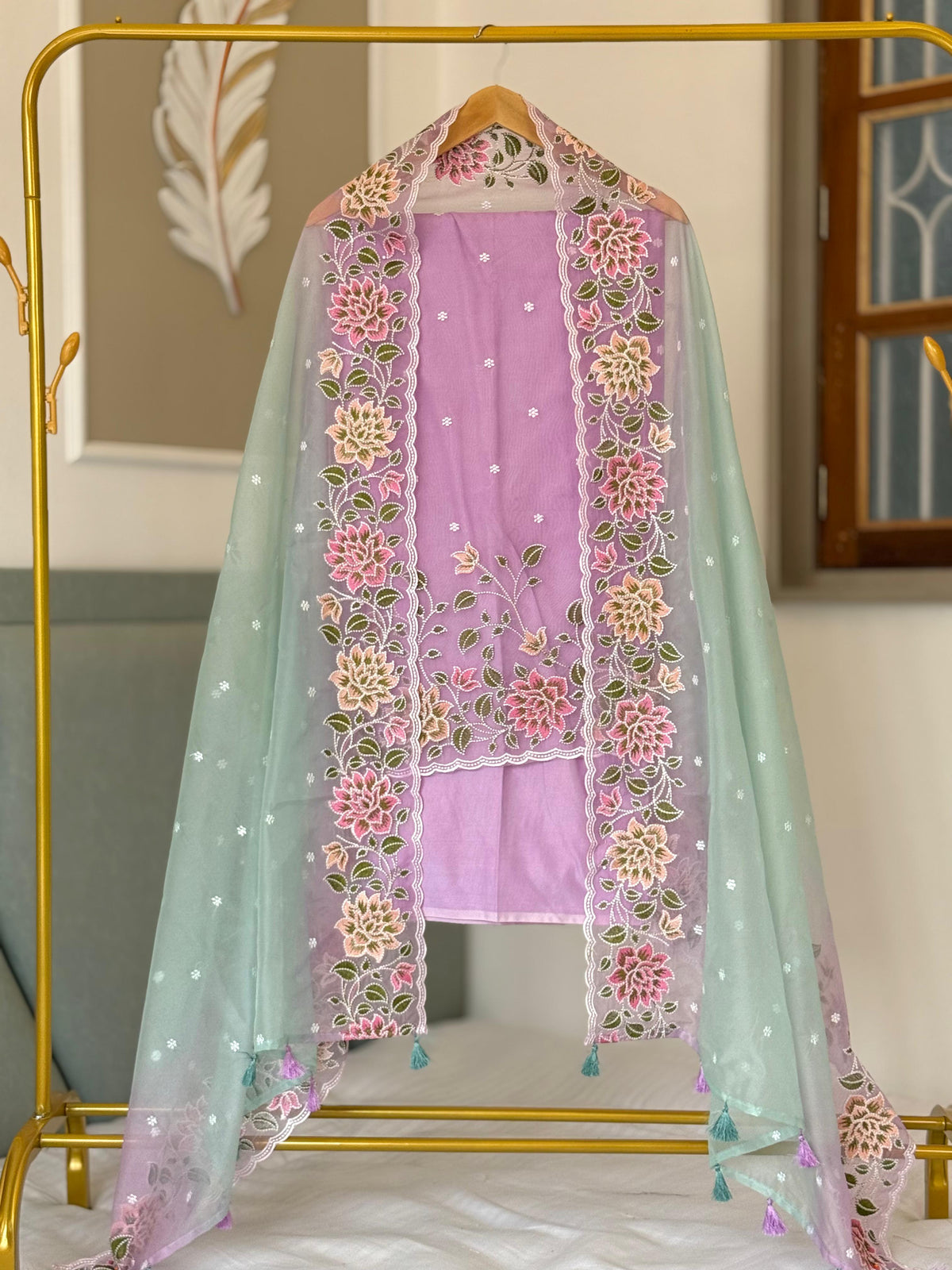 Lavander Organza Silk Malti Thread Embroidery Banarasi Suit With Malti Embroidered Dupatta 180PNJ_OGS3