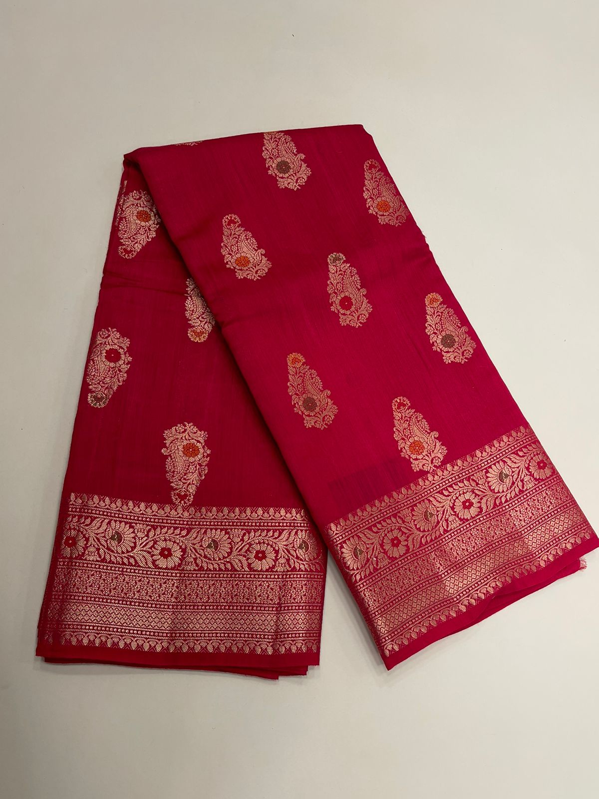 Faishana Pure Silk Handloom Red Munga Silk Zari Mina Booti Minakari Jaal Pallu with Minakari Zari Border Banarasi Saree with Red Blouse piece