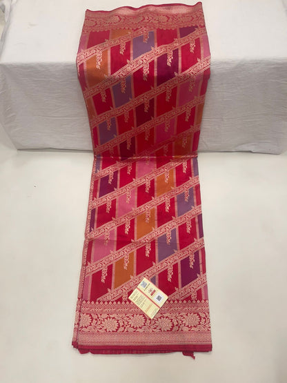 Faishana Pure Silk Handloom Red Rangkaat Diagonal Zari Color Block Kadhwa weaving Anchal Zari Border with Red Kadhwa Blouse Banarasi Saree