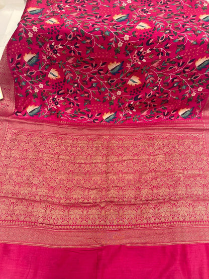 Faishana Pure Silk Handloom Pink Katan Georgette Digital Printed Zari Floral Jaal Kadhwa Banarasi Border with Pink Blouse.