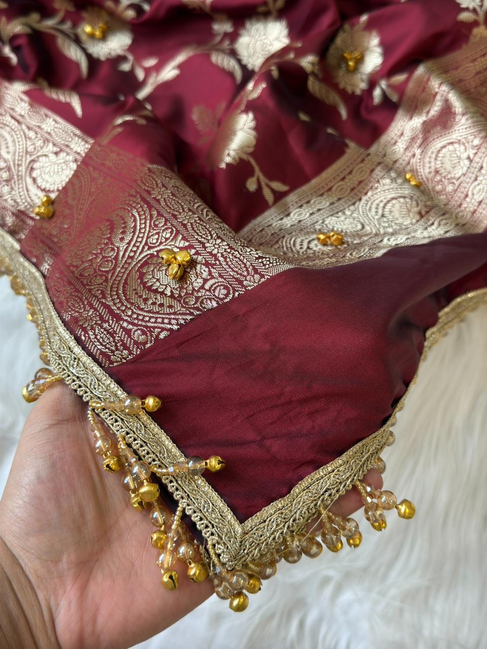 Dusty Rose Silk Zari Booti With Ghungroo And Lace Work Banarasi Suit 220PNJ_SG1