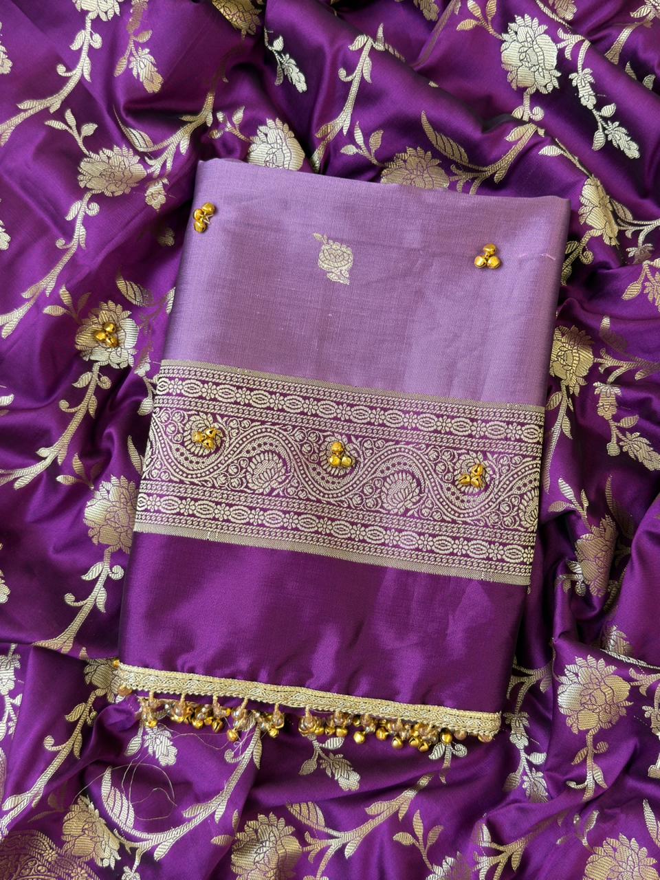 Lavander Silk Zari Booti With Ghungroo And Lace Work Banarasi Suit 220PNJ_SG2