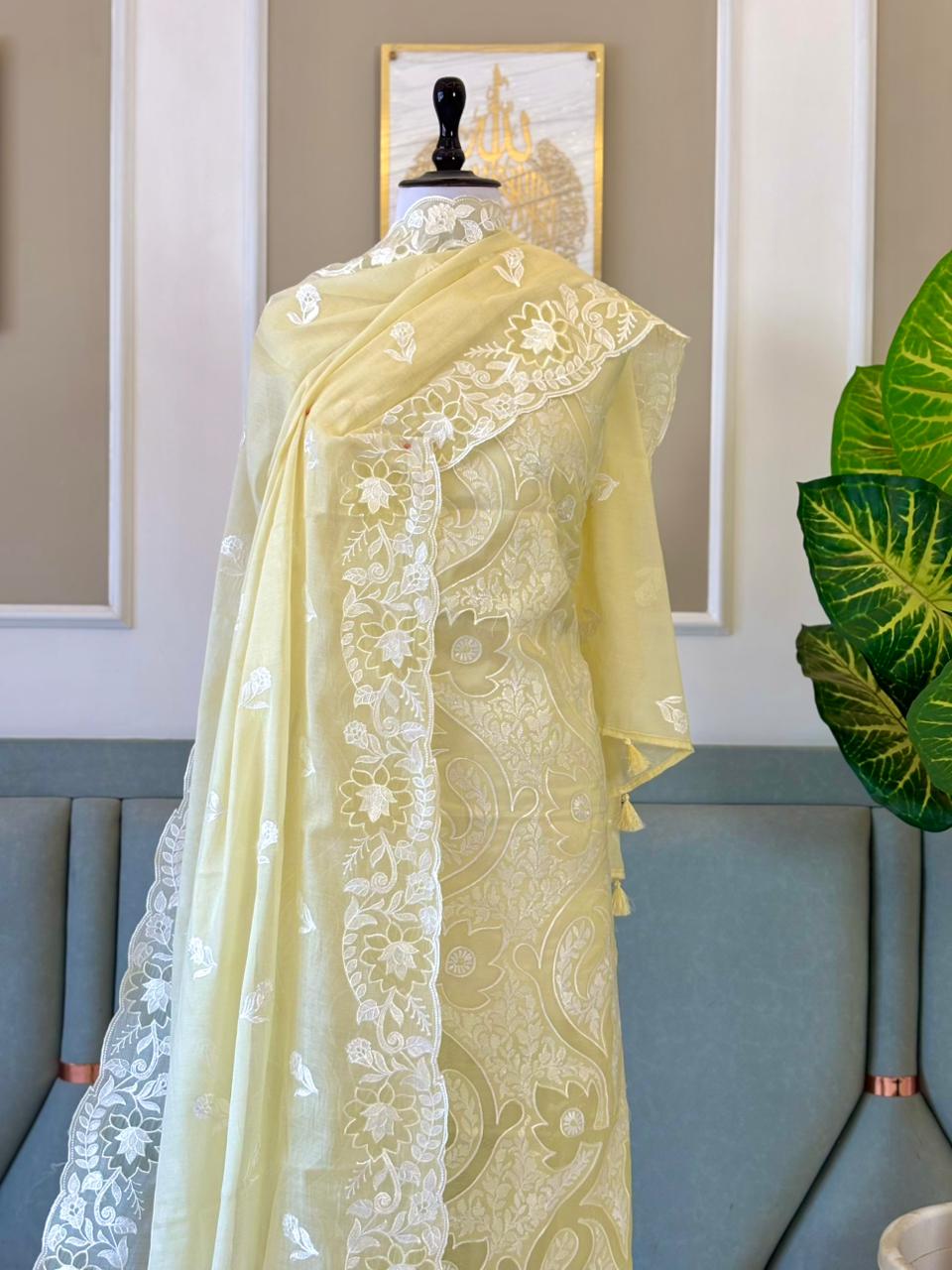 Light Yellow Mal Chanderi Thread Embroidery Applique Jaal Banarasi Suit With Thread Embroidery Dupatta 225PNJ_MLA4