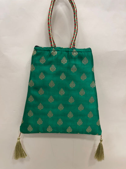 Green Banarasi Trishaped Hand Bag HBG_8