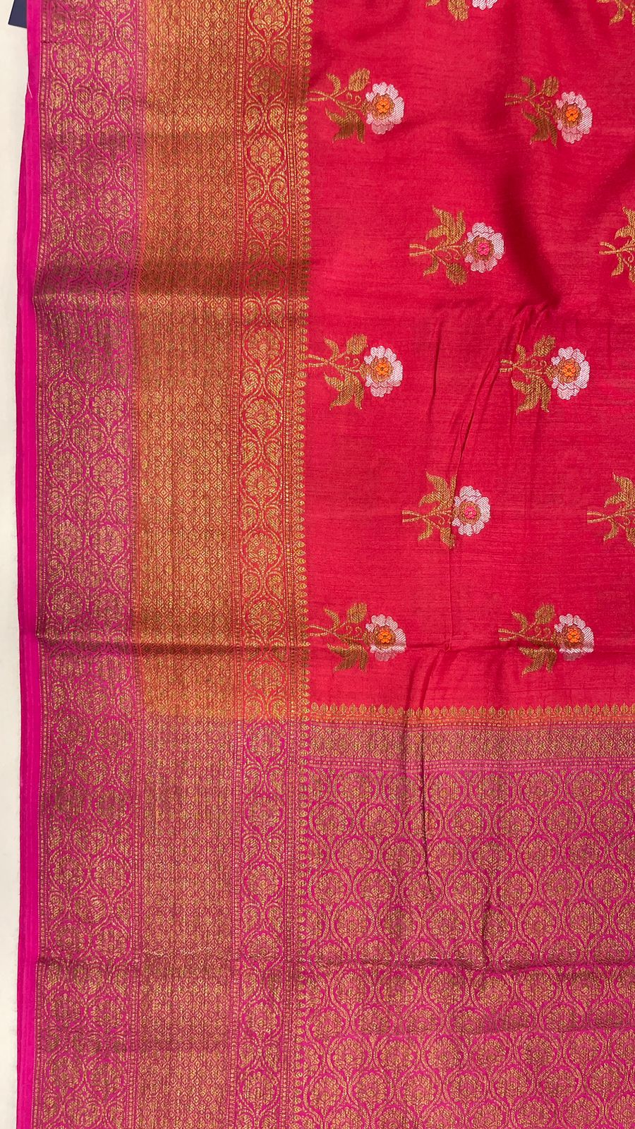 Faishana Pure Silk Handloom Red Muga Silk Zari Mina Floral Booti Contrast Magenta Anchal Copper Zari Border Banarasi Saree with Magenta Blouse