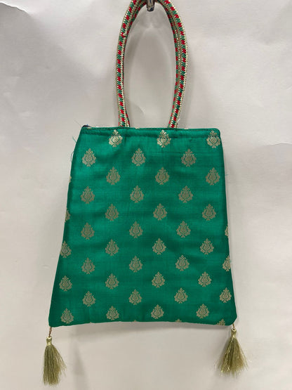 Green Banarasi Trishaped Hand Bag HBG_8