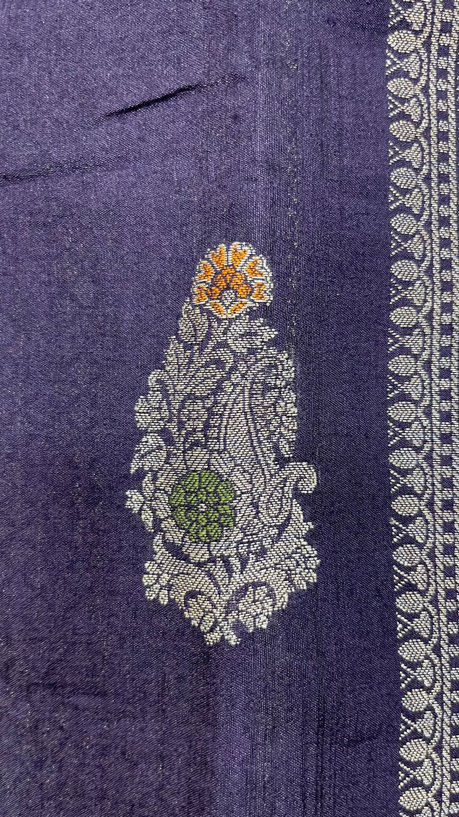 Royal Elegance: Faishana Pure Silk Handlom Navy Blue Munga Silk Zari Mina Booti Saree with Minakari Jaal Anchal Zari Border Paired with a Matching Blouse Piece
