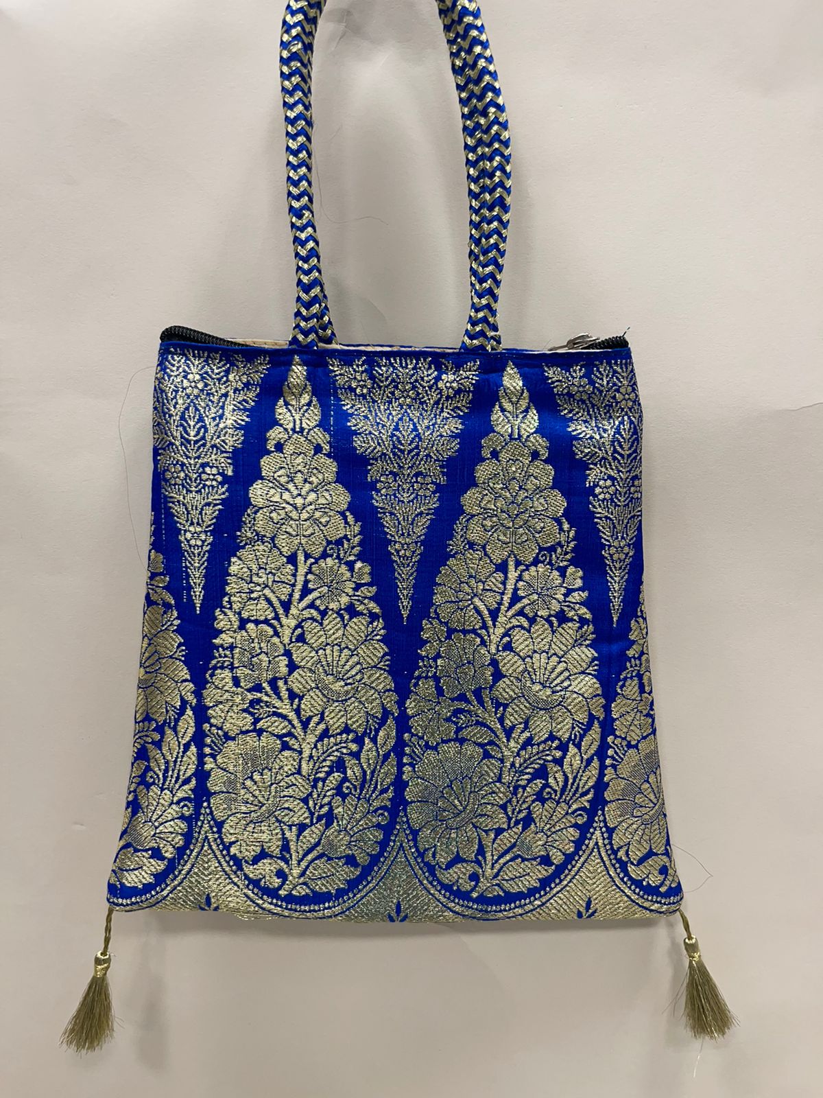 Blue Banarasi Trishaped Hand Bag HBG_10
