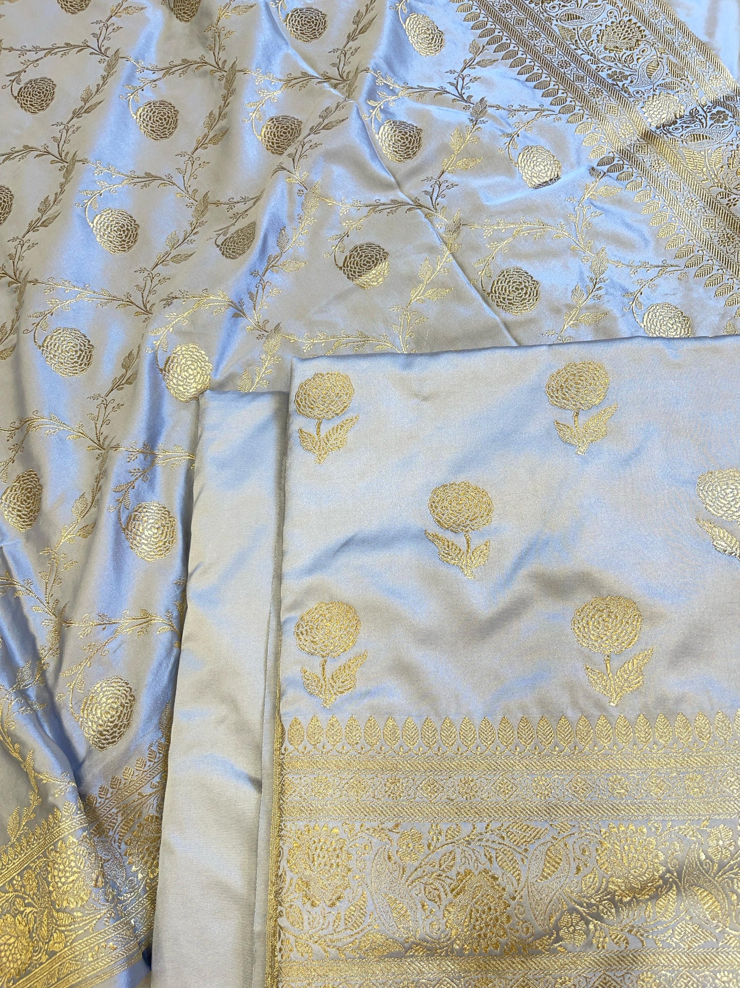 Grey Premium Handloom Mashru Silk Floral Zari Booti with Zari Jaal Dupatta Handloom Banarasi 3 pcs Suit Set 3000AJ_MSR15