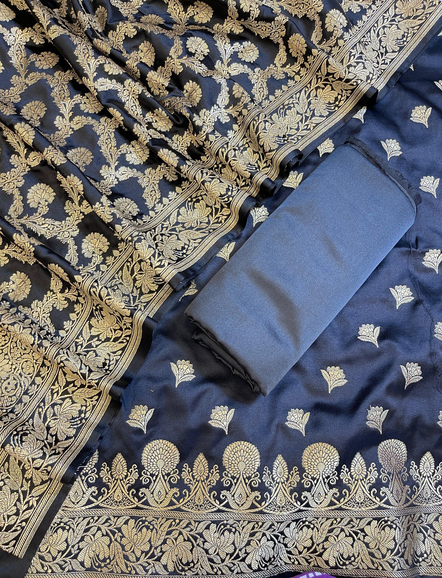 Black Premium Handloom Plain Floral Zari Dyable Booti Banarasi Suit 30AJ_MSR26