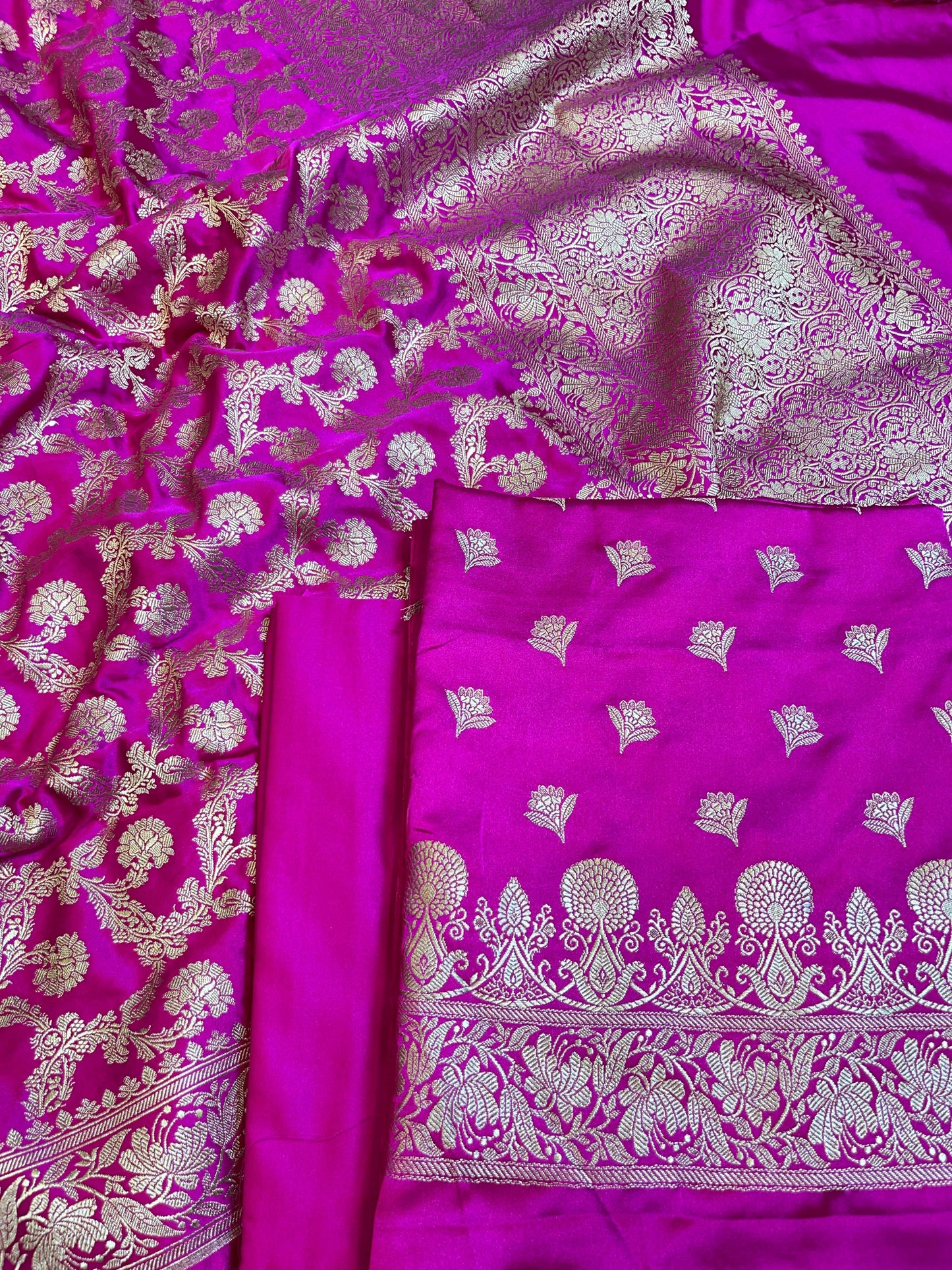 Magenta Premium Handloom Plain Floral Zari Dyable Booti Banarasi Suit 30AJ_MSR27