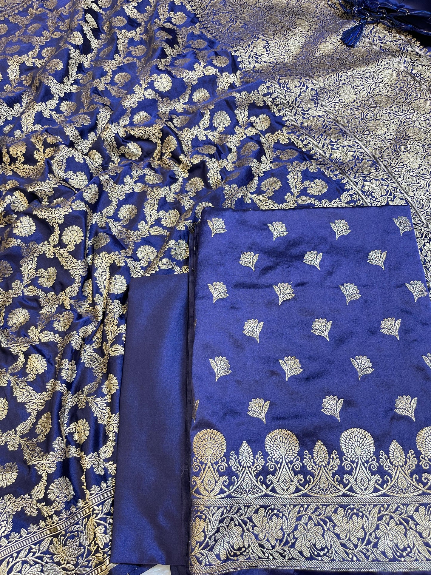 Navy Blue Premium Handloom Plain Floral Zari Dyable Booti Banarasi Suit 30AJ_MSR29