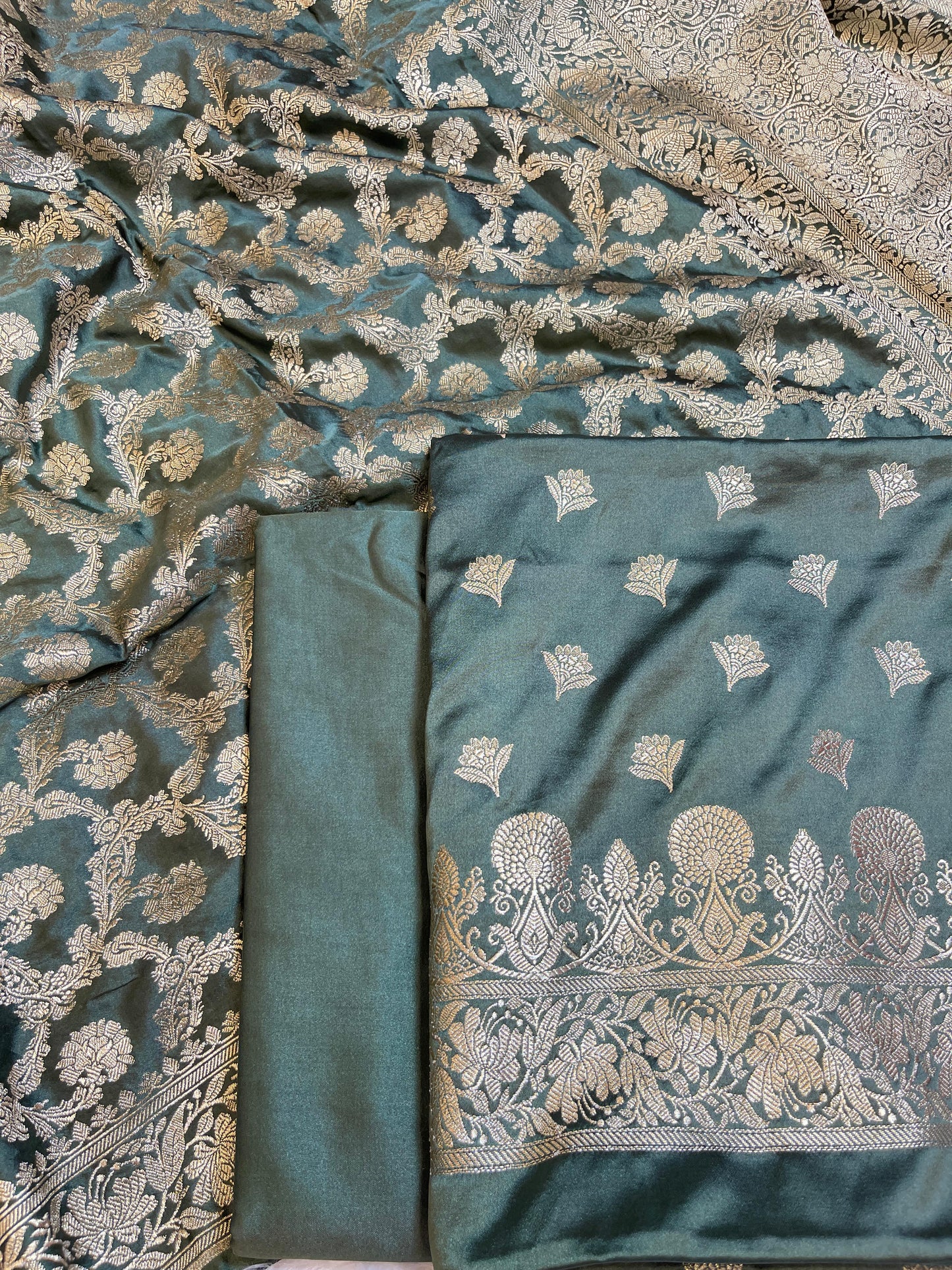 Seagreen Premium Handloom Plain Floral Zari Dyable Booti Banarasi Suit 30AJ_MSR33