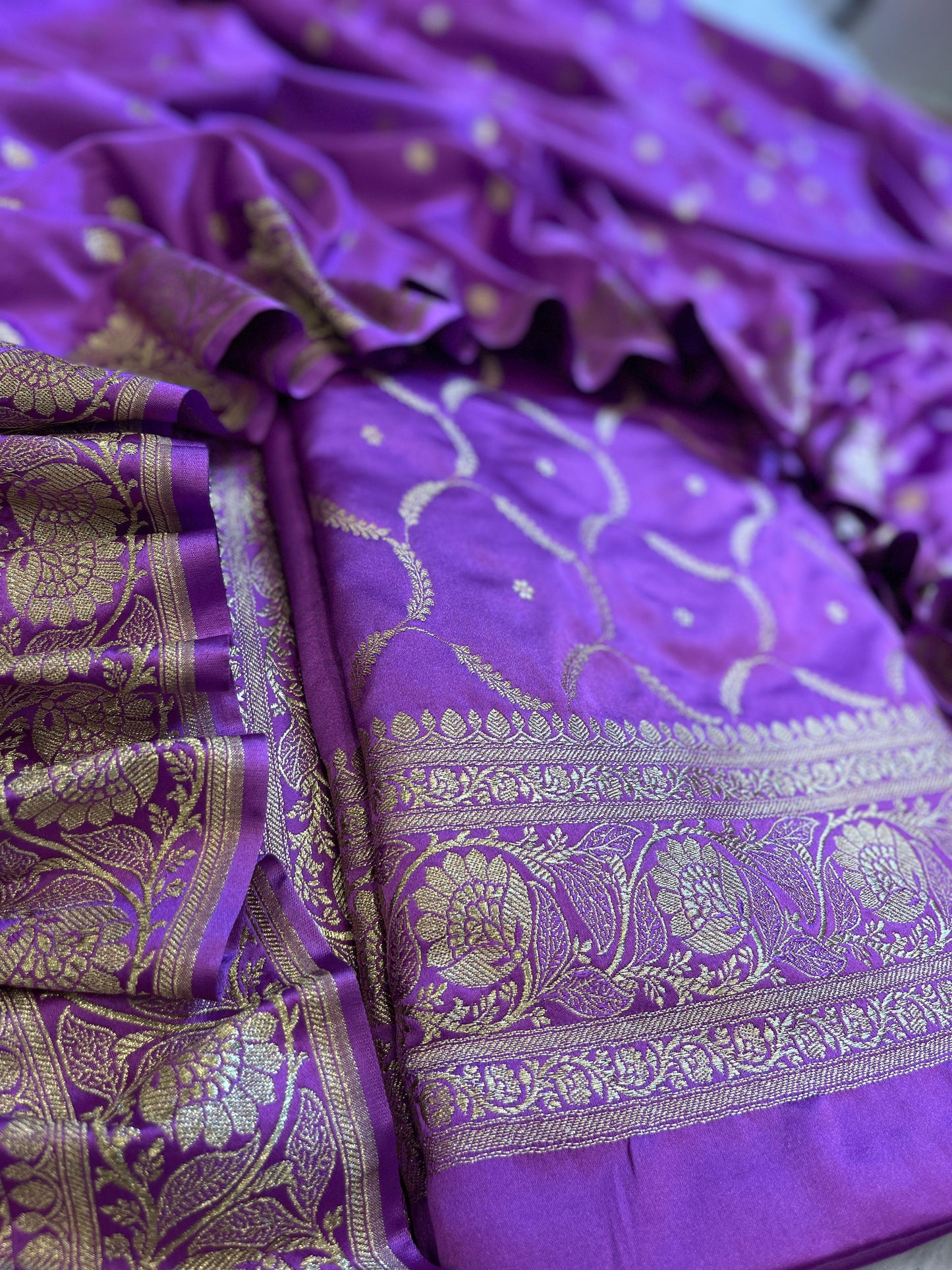 Purple Premium Handloom Floral Zari Dyable Jaal Banarasi Suit 30AJ_MSR35
