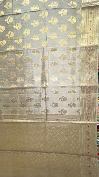 Exquisite Elegance: Faishana Pure Silk Handloom Grey Chiniya Silk Gold Floral Zari Booti with Minakari Border & Grey Blouse
