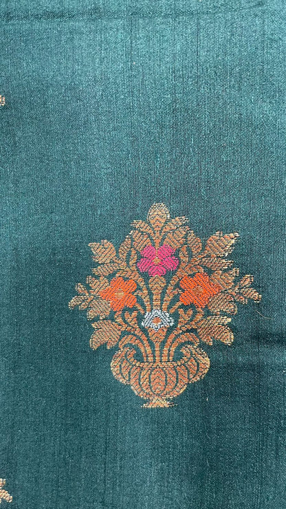 Emerald Elegance: Faishana Pure Silk Handloom Dark Green Munga Silk Minakari Zari Boota Banarasi Saree paired with Dark Green Blouse