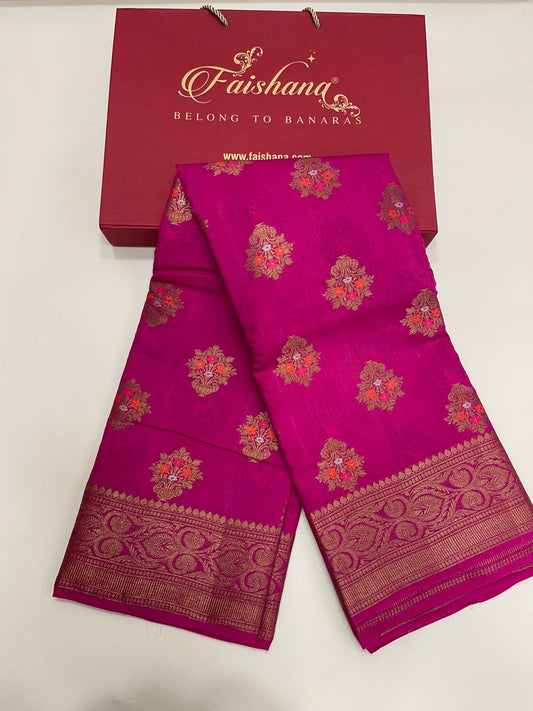 Radiant Elegance: Faishana Pure Silk Handloom Hot Magenta Munga Silk Minakari Copper Zari Booti Saree with Magenta Blouse