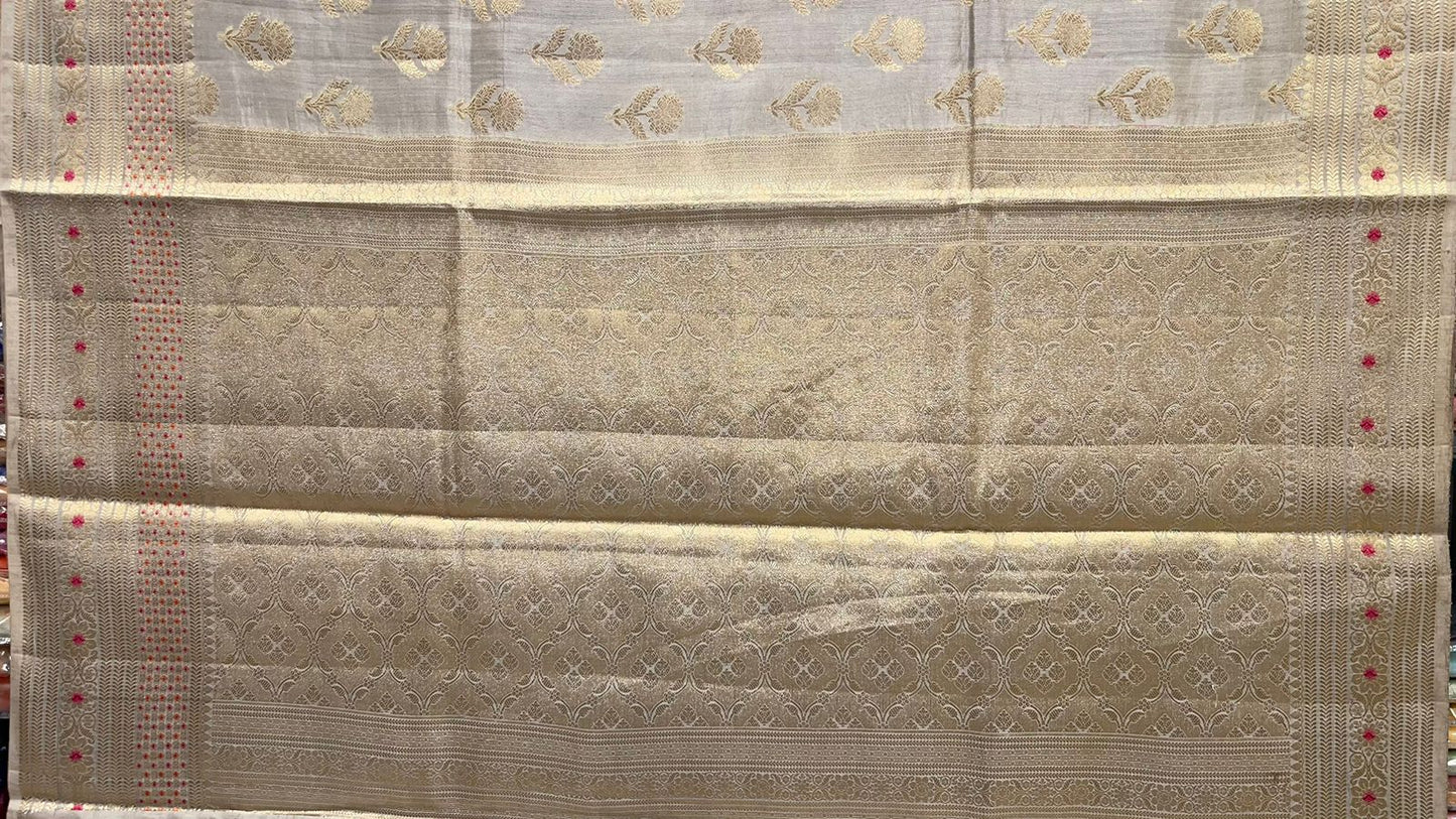Enchanting Elegance: Faishana's Pure Silk Handloom Olive Green Chiniya Silk Gold Floral Zari Booti with Minakari Zari Border Saree