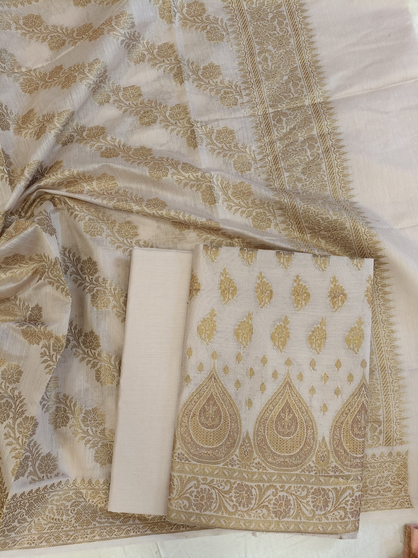 Mauve Cotton Alfi Zari Booti Banarasi 3 pcs Suit Set 525IM_CTN14