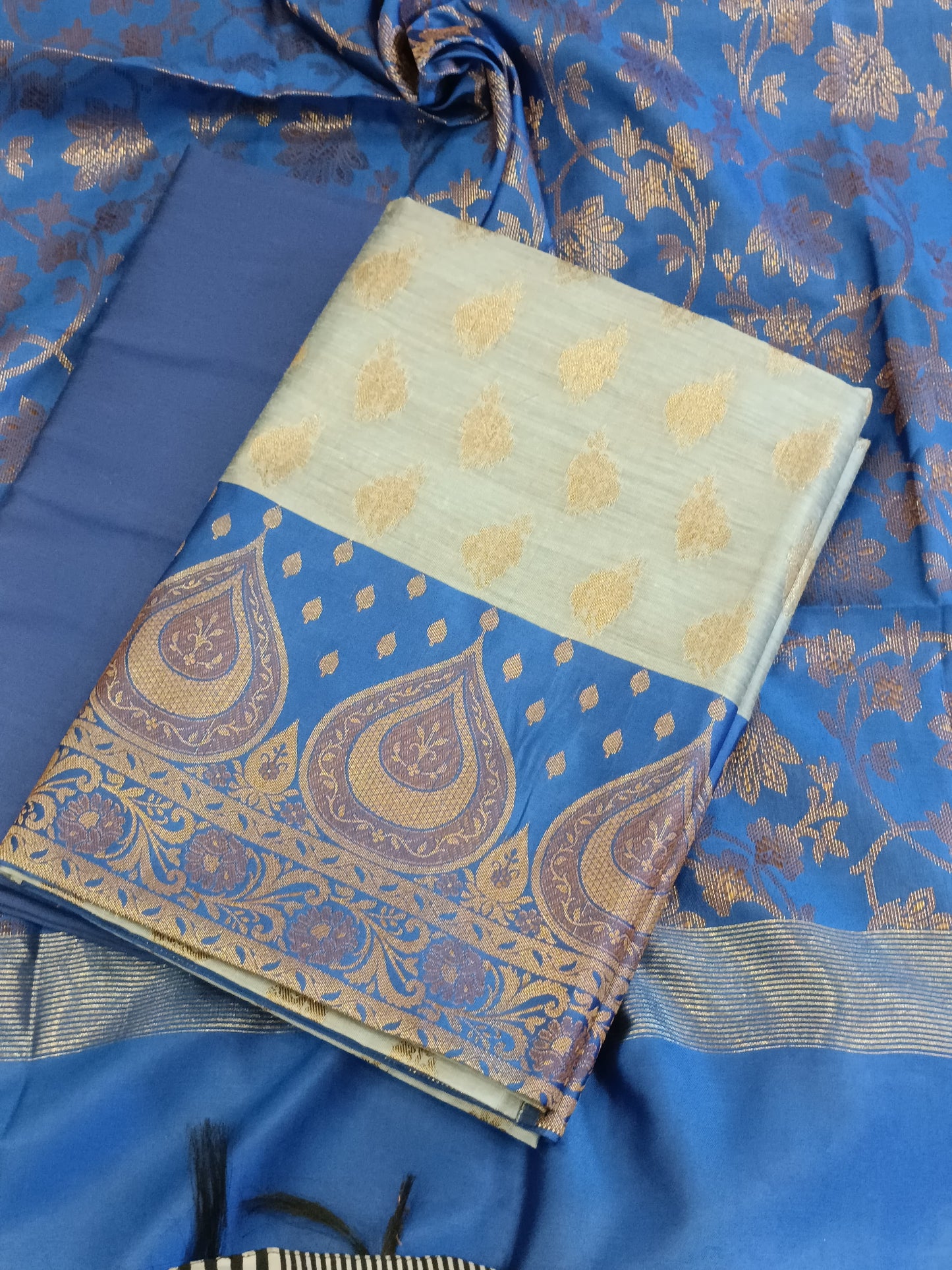 Light Blue Cotton Floral Zari Booti with Contrast Blue Silk Border Banarasi Suit 525IM_CTN6