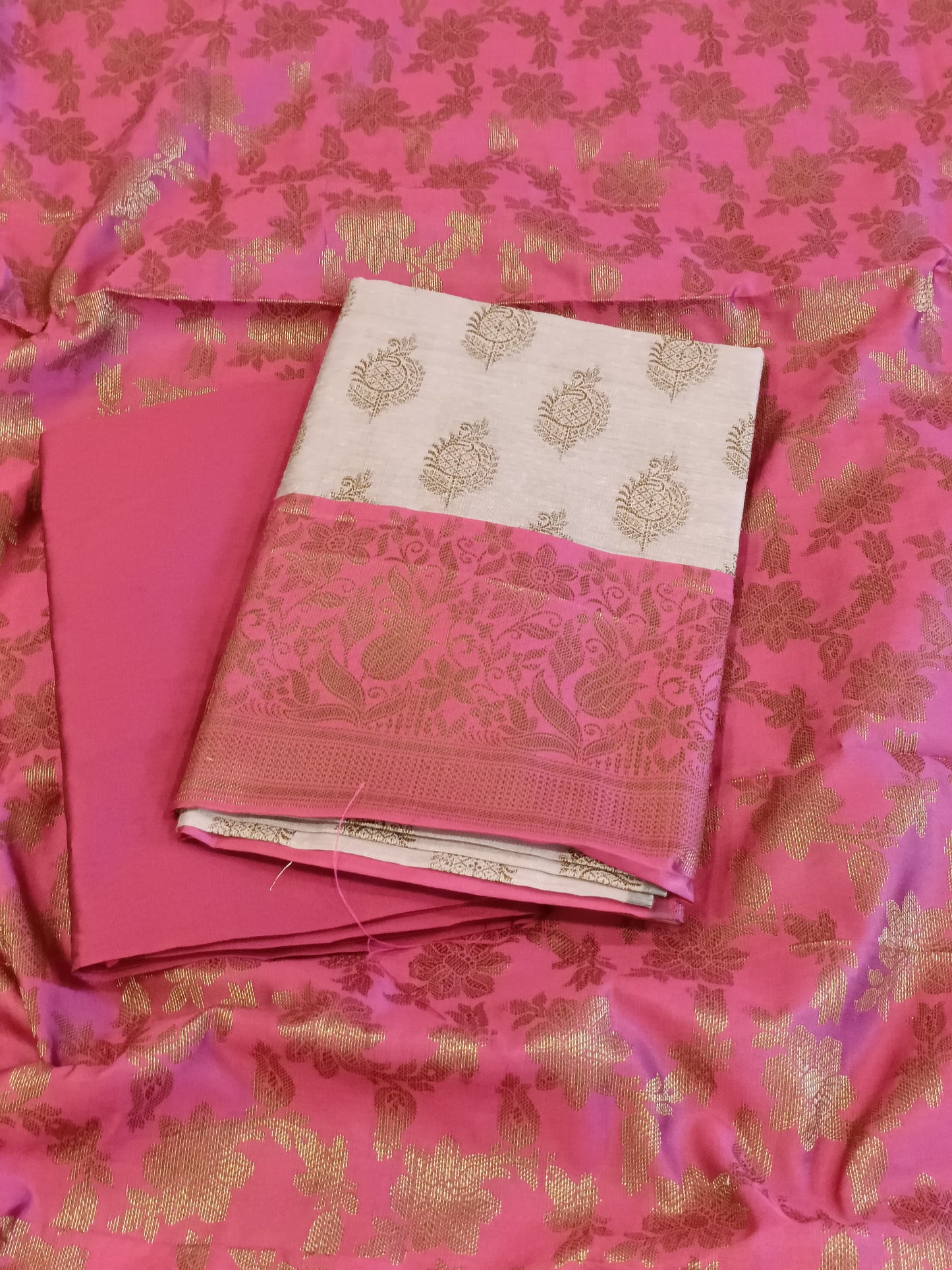 Light Magenta Cotton Floral Zari Booti with Contrast Magenta Silk Border Banarasi Suit 525IM_CTN7