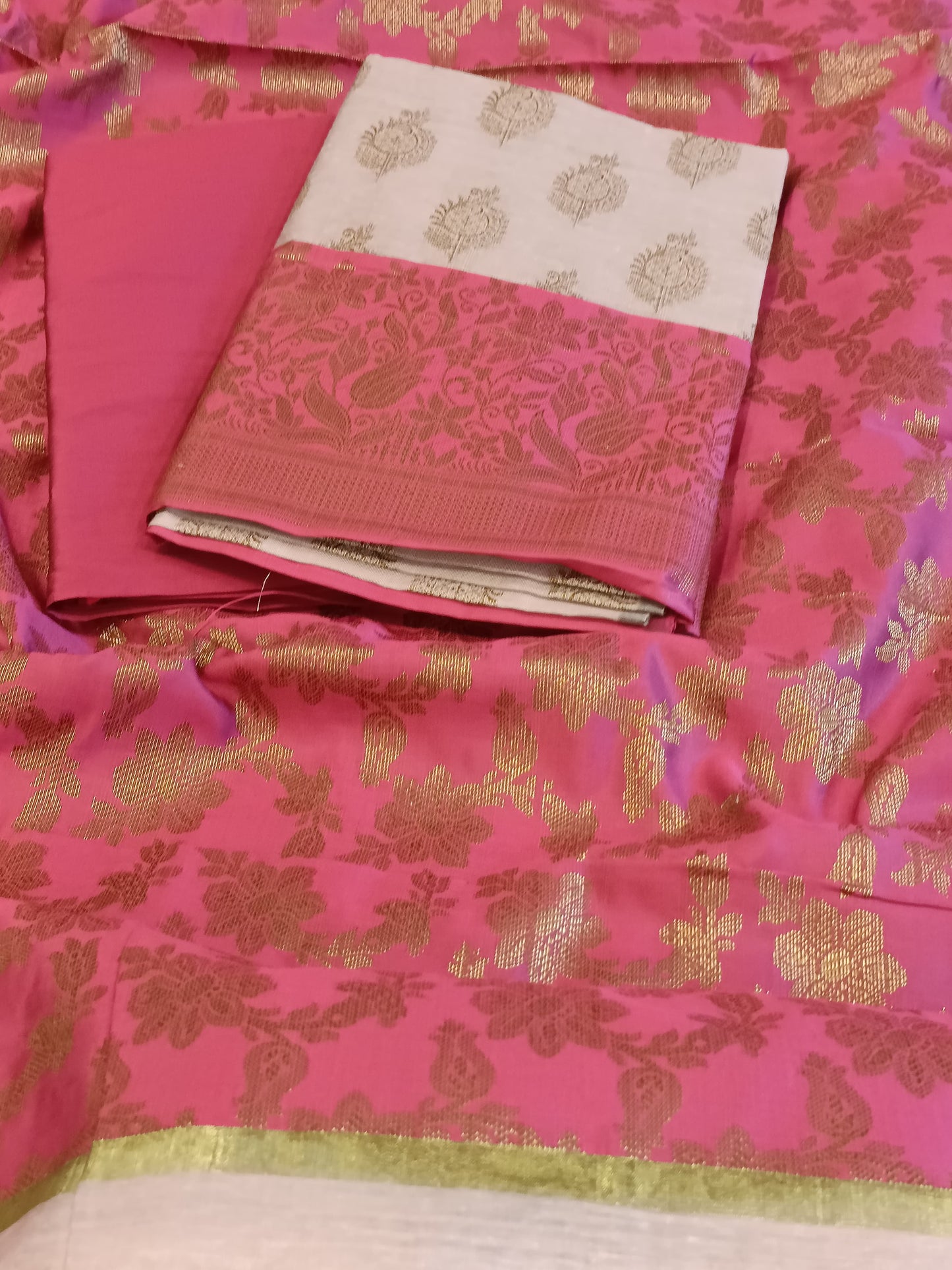 Light Magenta Cotton Floral Zari Booti with Contrast Magenta Silk Border Banarasi Suit 525IM_CTN7