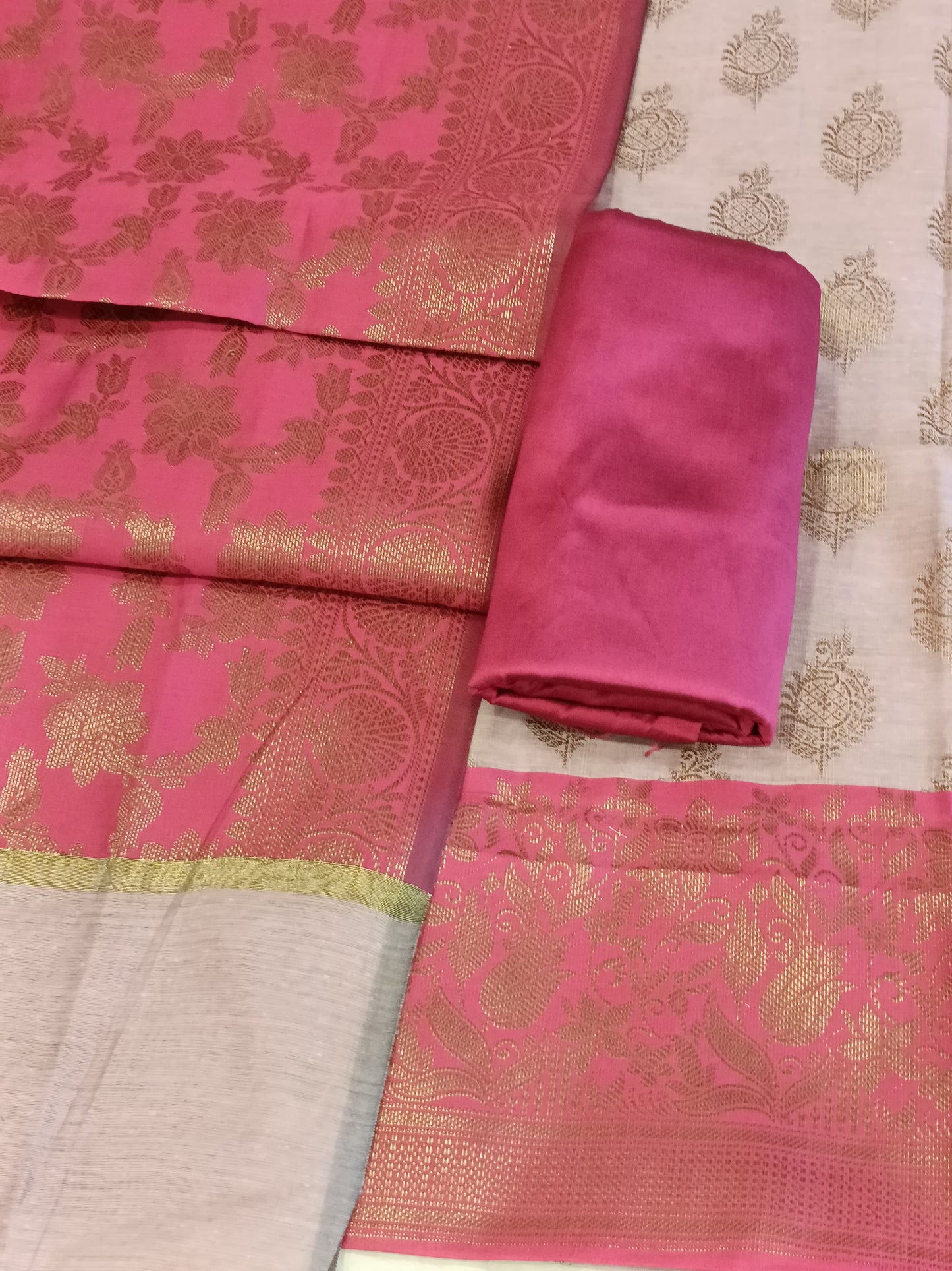 Light Magenta Cotton Floral Zari Booti with Contrast Magenta Silk Border Banarasi Suit 525IM_CTN7