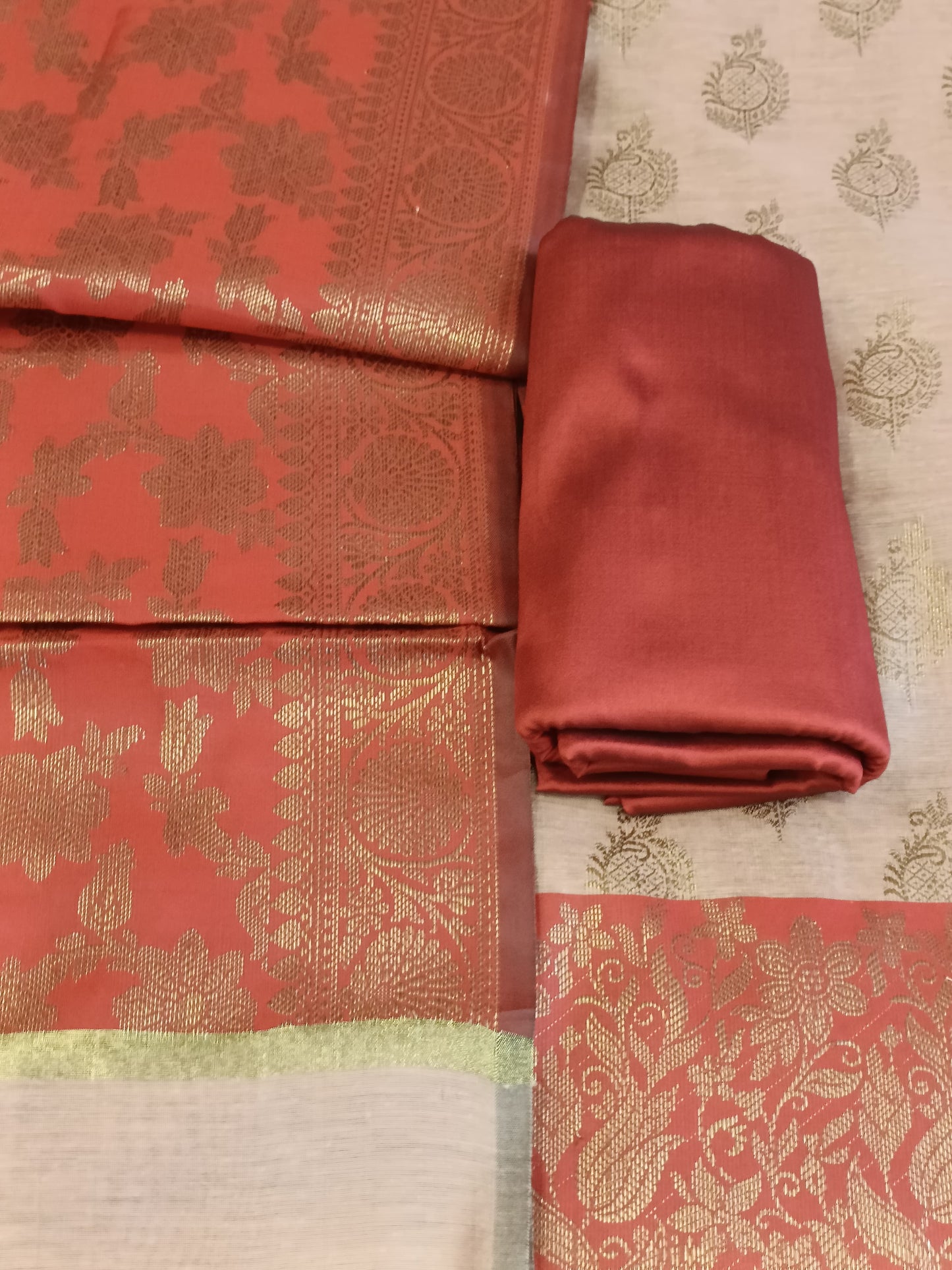 Light Mauve Cotton Floral Zari Booti with Contrast Red Silk Border Banarasi Suit 525IM_CTN8