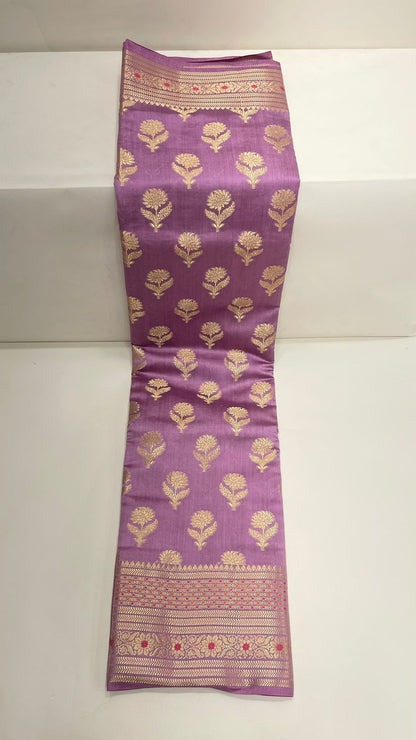 Royal Elegance: Faishana's Exquisite Light Purple Pure Chiniya Silk Gold Floral Zari Booti with Minakari Border & Purple Blouse