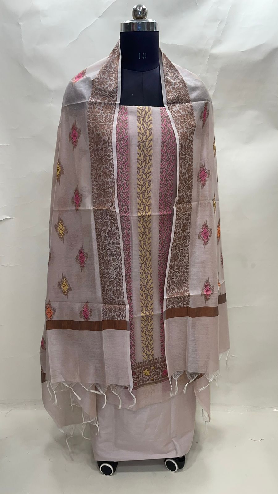 Faishana Presents Light Purple Cotton Resham Copper Zari 3pcs Suit Set accompanied with Plain Bottom and Top Copper Zari Cotton Jaal Stripe with  Light Purple Booti Dupatta
