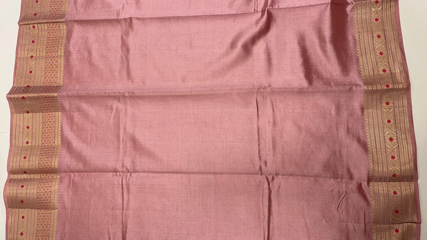Regal Elegance: Faishana's Pure Silk Handloom Muave Chiniya Silk Gold Floral Zari Booti with Minakari Zari Border Saree and Mauve Blouse