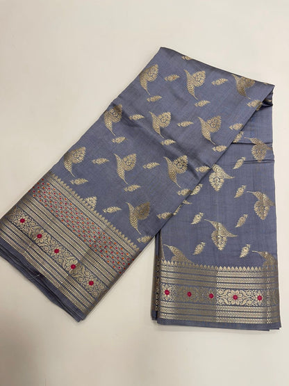 Exquisite Elegance: Faishana's Pure Silk Handloom Grey Chiniya Silk with Gold Zari Floral Booti & Grey Blouse