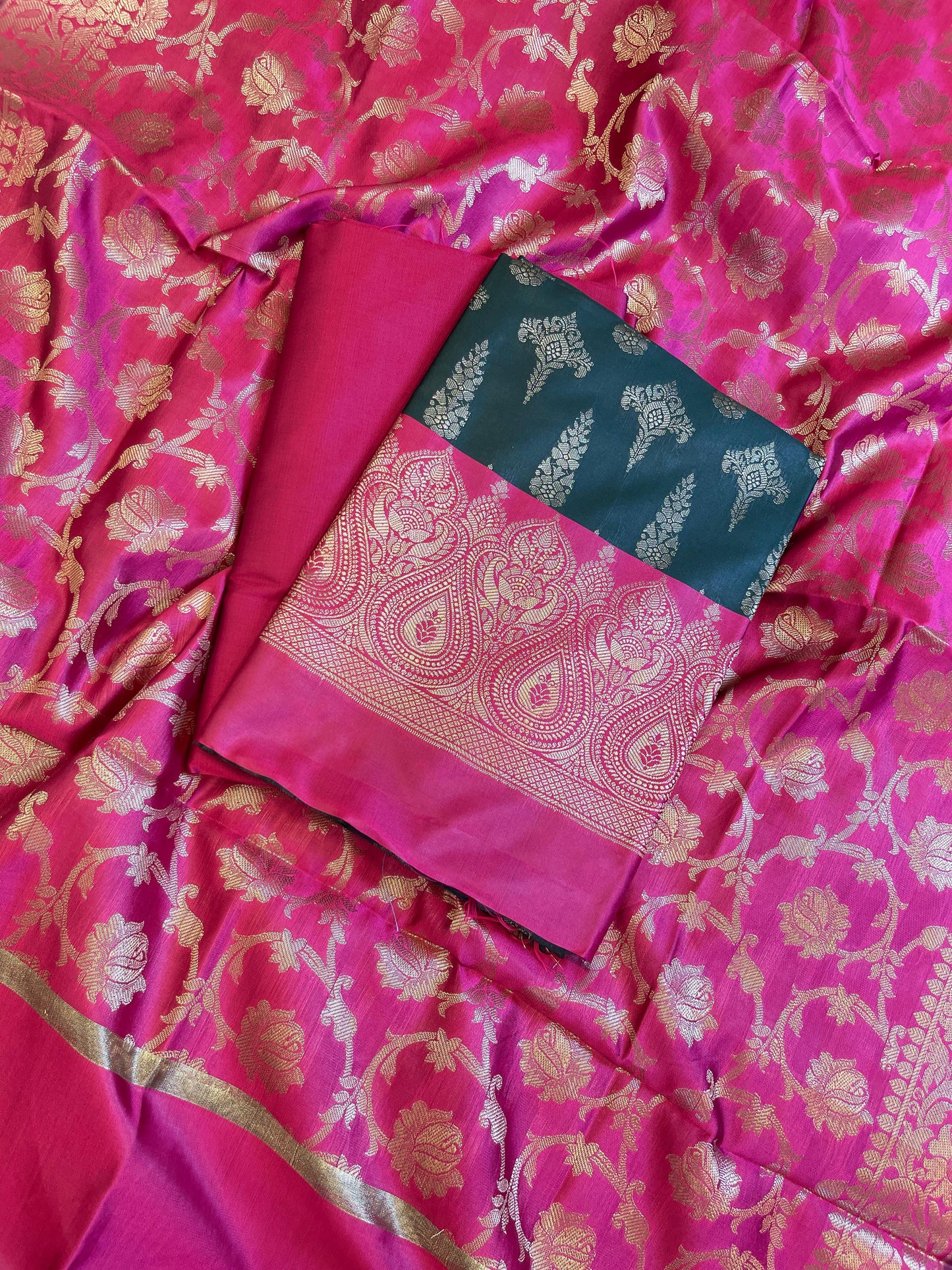 Darkgreen Art Silk Floral Zari Booti Contrast Banarasi Suit with Magenta Dupatta 625AJ_TPT27
