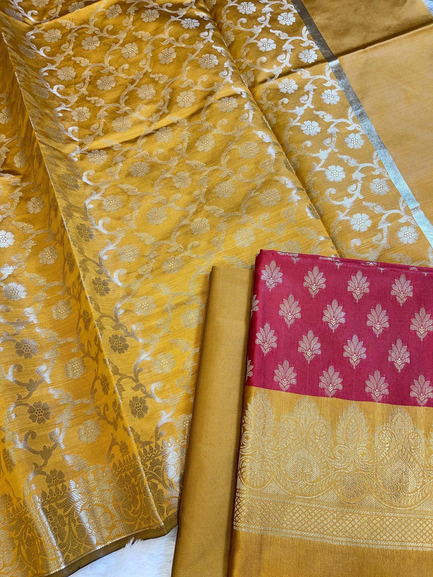 Red Art Silk Floral Zari Chunri Booti Contrast Banarasi Suit with Mustard Dupatta 625AJ_TPT33