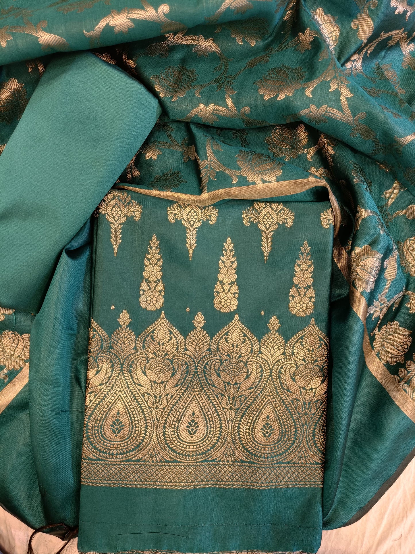 Seagreen Tapeta Silk Floral Dual Zari Booti with Zari Jaal Dupatta Banarasi Suit  625AJ_TPT76