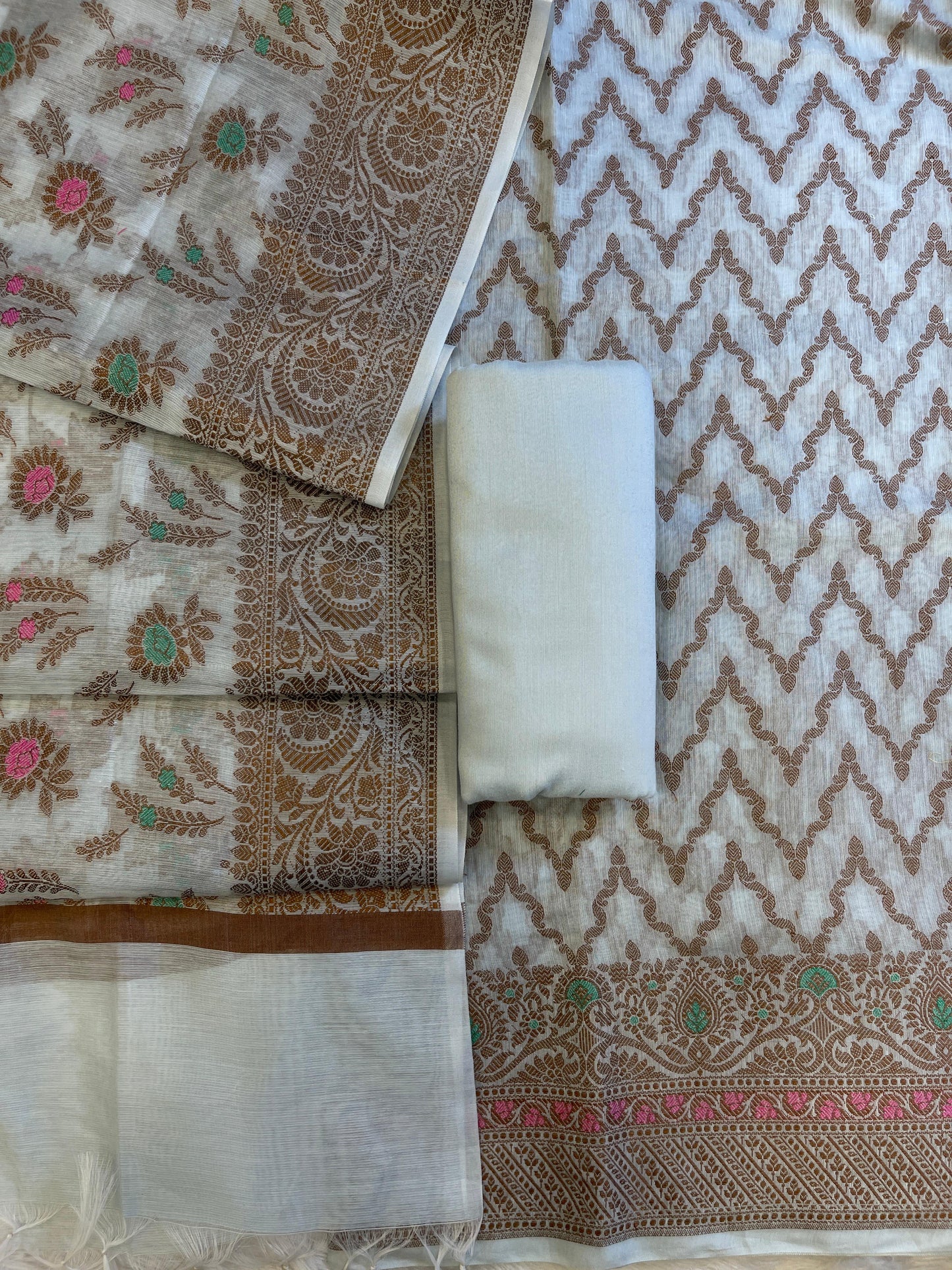 Off white Cotton Resham Zari Zig-Zag Banarasi Suit 625SHL_CT31