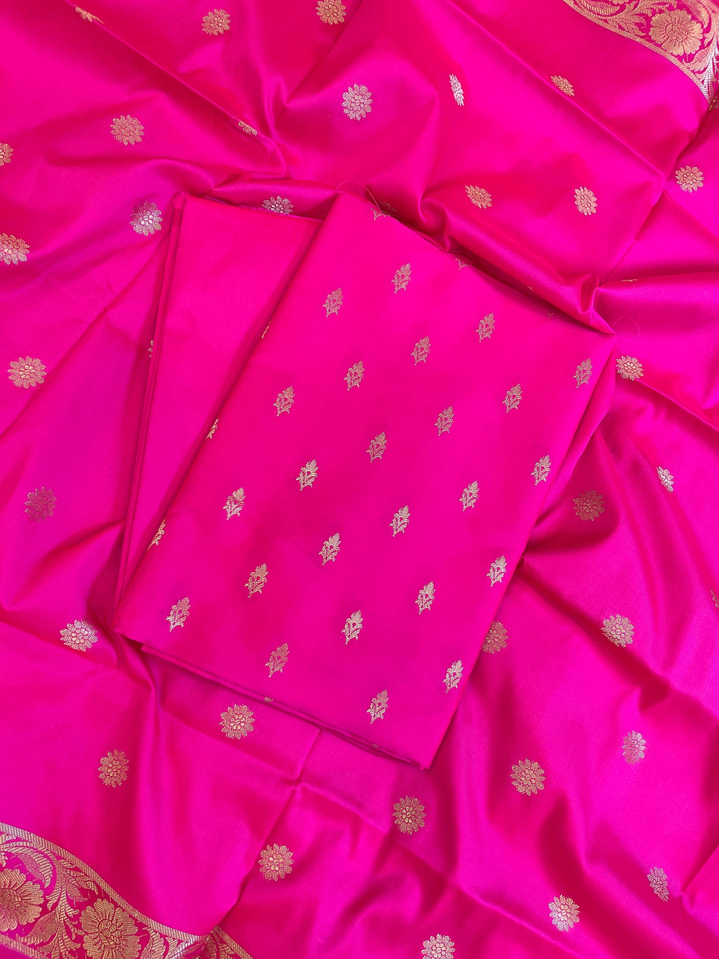 Magenta Kiran Silk Floral Zari Booti Banarasi Suit 65SKL_KRN4
