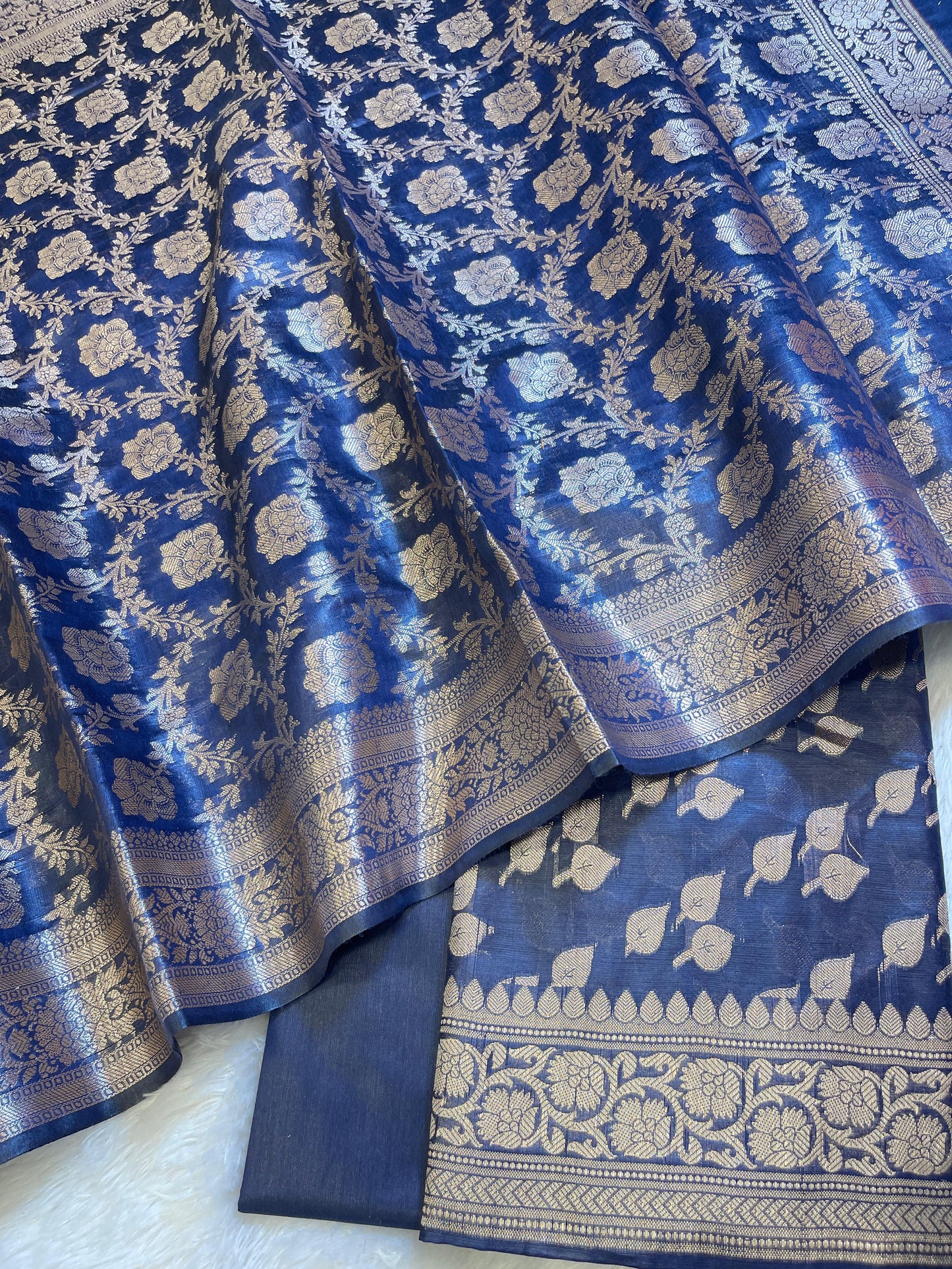 Navy Blue Cotton Silk Floral Zari Booti Banarasi 3 pcs Suit Set 675JVC_129