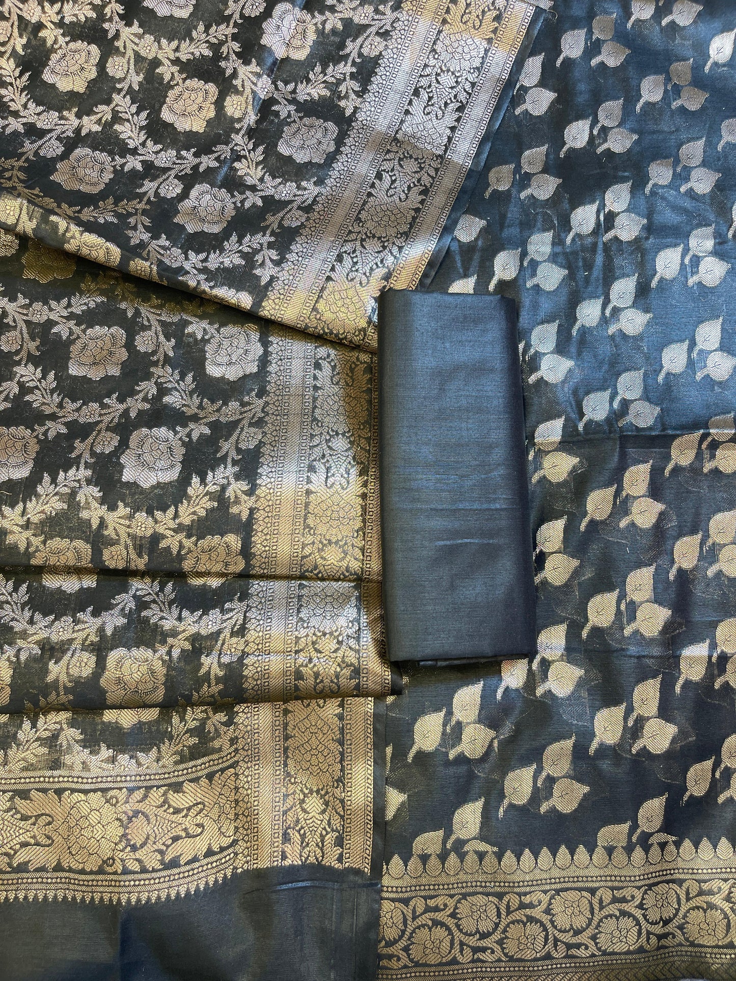 Black Cotton Silk Floral Zari Booti Banarasi 3 pcs Suit Set 675JVC_135