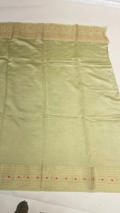Enchanting Elegance: Faishana's Pure Silk Handloom Olive Green Chiniya Silk Gold Floral Zari Booti with Minakari Zari Border Saree