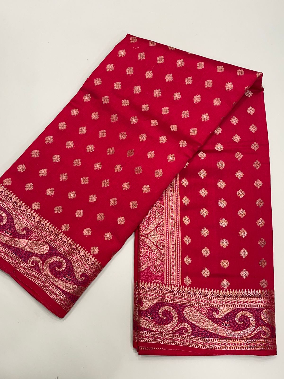 Regal Elegance: Faishana's Exquisite Pure Silk Handloom Red Chiniya Silk Saree with Gold Zari Booti & Tilfi Anchal with Tilfi Zari Border and with Red Blouse