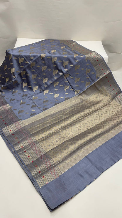 Exquisite Elegance: Faishana's Pure Silk Handloom Grey Chiniya Silk with Gold Zari Floral Booti & Grey Blouse