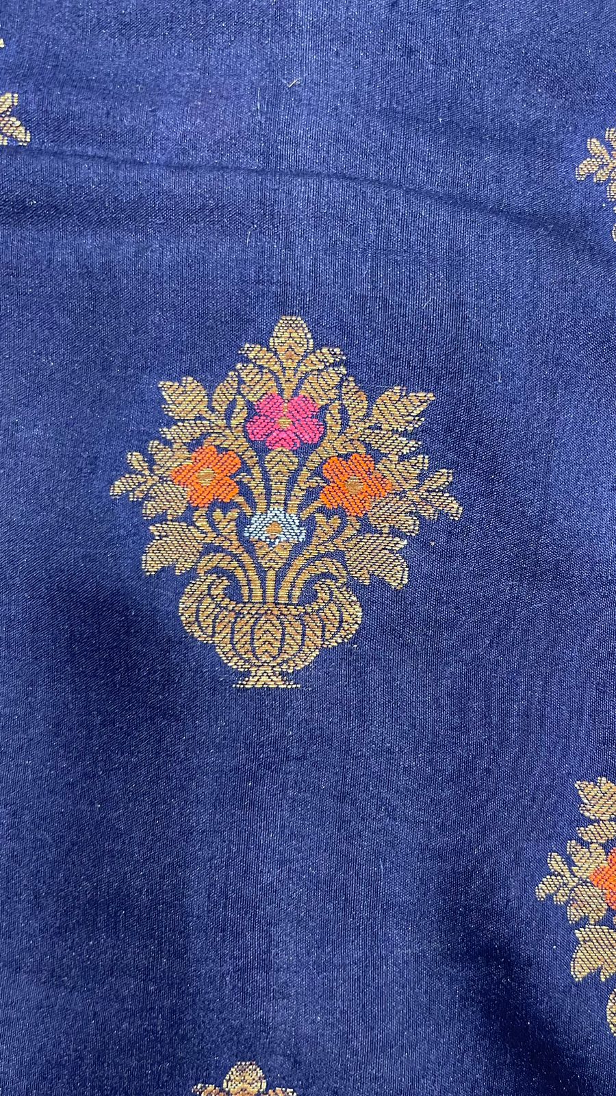Royal Elegance: Faishana Pure Silk Handloom Navy Blue Munga Silk Minakari Zari Boota Banarasi Saree Small Zari Border with Blue Blouse