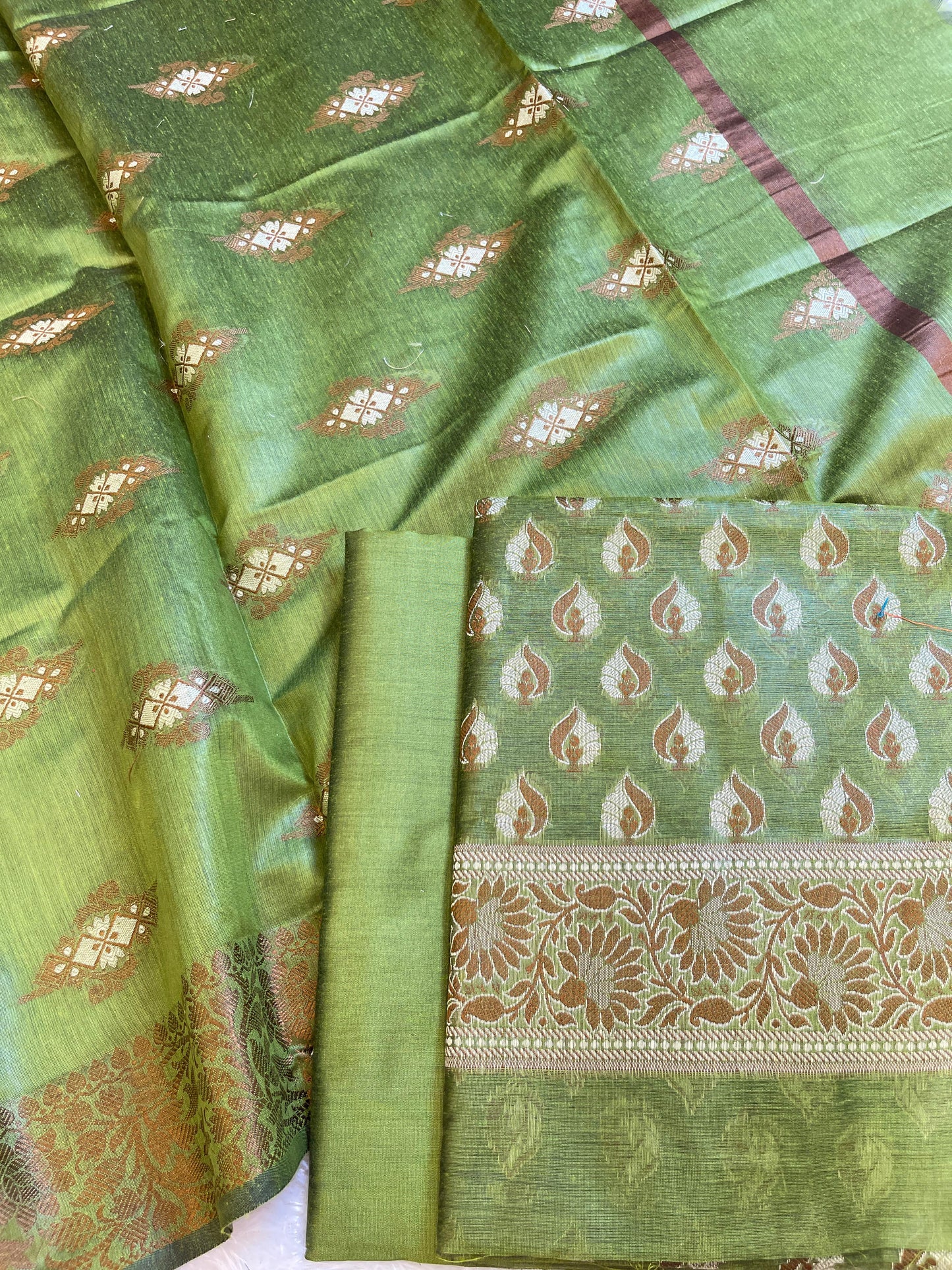 Green Cotton Floral Resham Mina Booti Banarasi 3 pcs Suit Set 700AJ_CT2