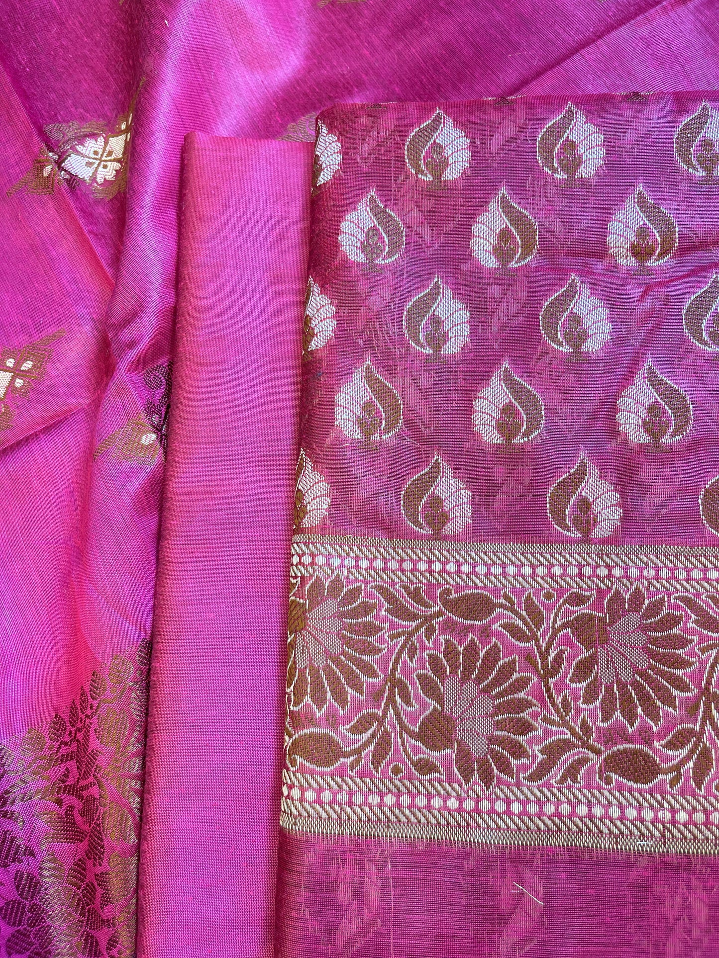 Magenta Cotton Floral Resham Mina Booti Banarasi 3 pcs Suit Set 700AJ_CT3