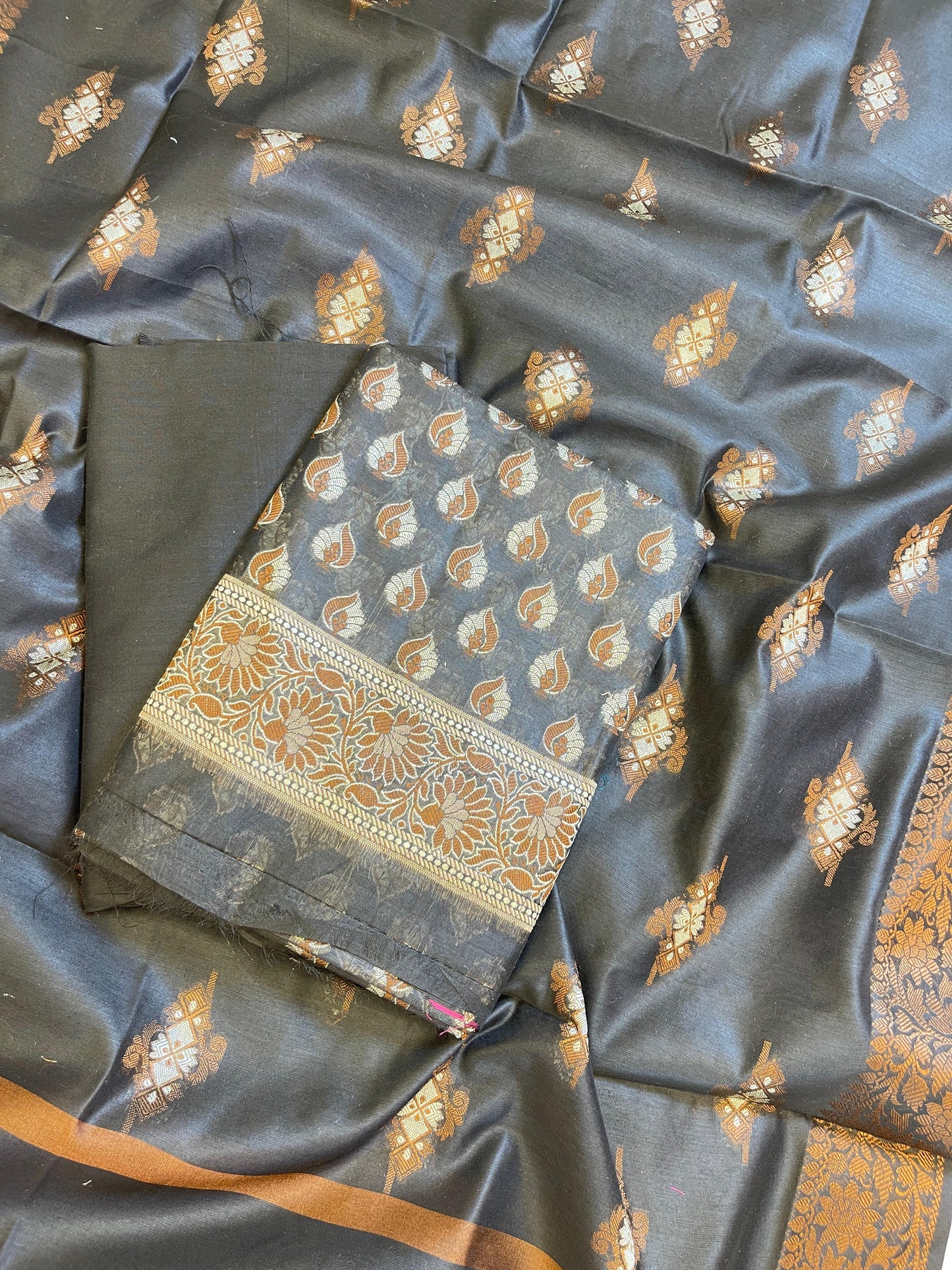 Black Cotton Floral Resham Mina Booti Banarasi 3 pcs Suit Set 700AJ_CT5