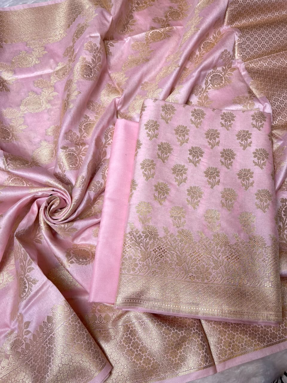 Baby Pink Cotton Silk Floral Zari Booti Banarasi Suit with Leheriya Zari Jaal Dupatta 700ARS_TPS3