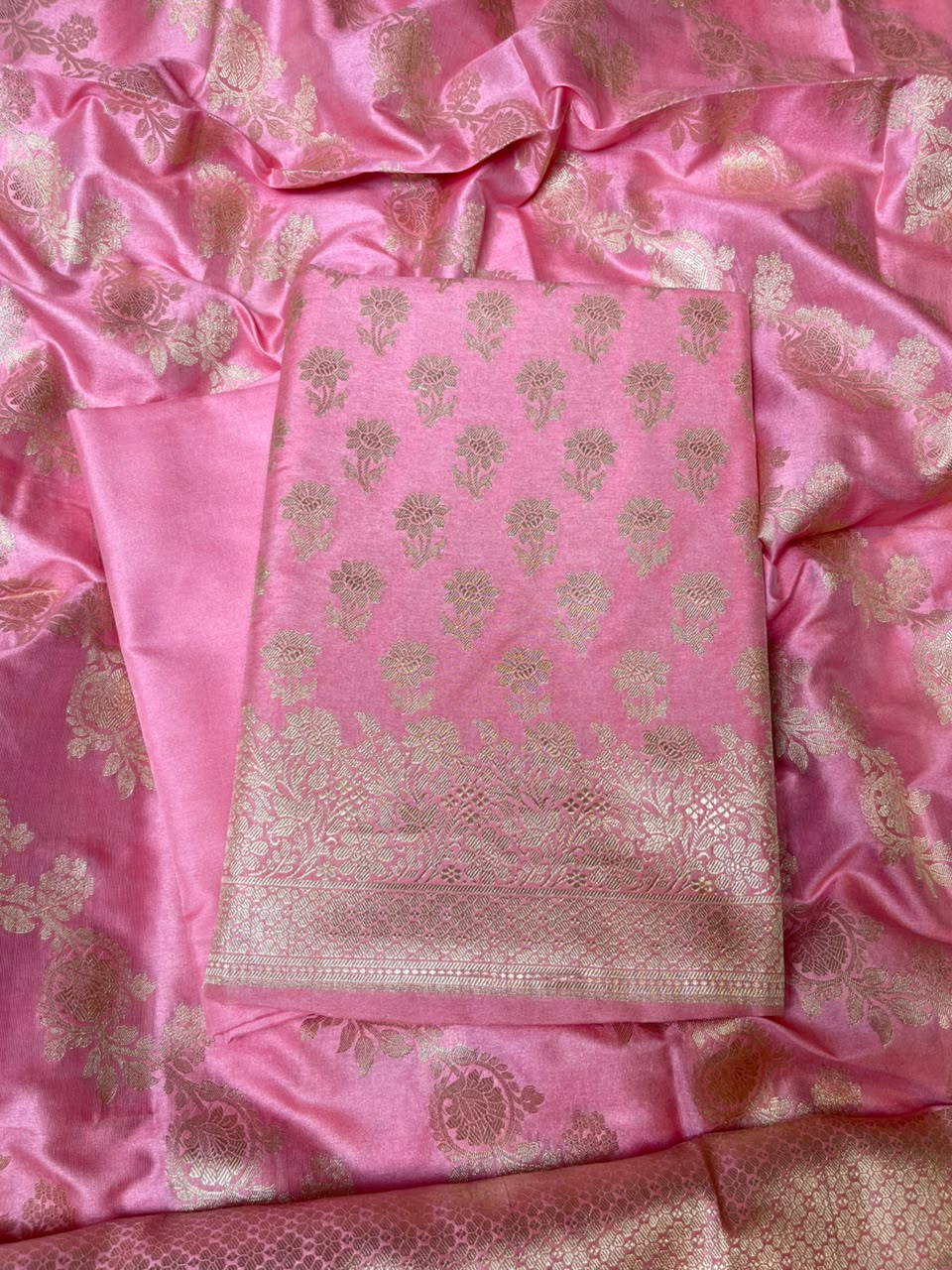 Peach Cotton Silk Floral Zari Booti Banarasi Suit with Leheriya Zari Jaal Dupatta 700ARS_TPS5