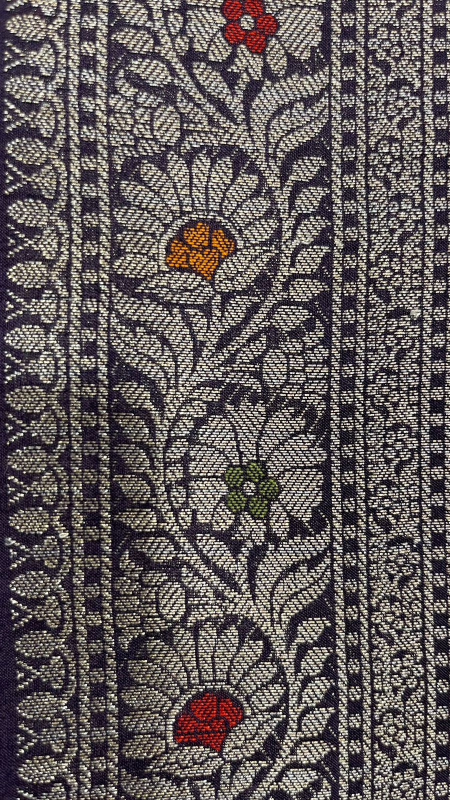 Royal Elegance: Faishana Pure Silk Handlom Navy Blue Munga Silk Zari Mina Booti Saree with Minakari Jaal Anchal Zari Border Paired with a Matching Blouse Piece
